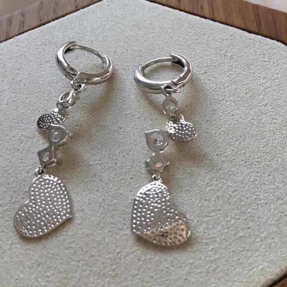Charm Heart with Crystals Huggie Earrings - Picture 5 of 8